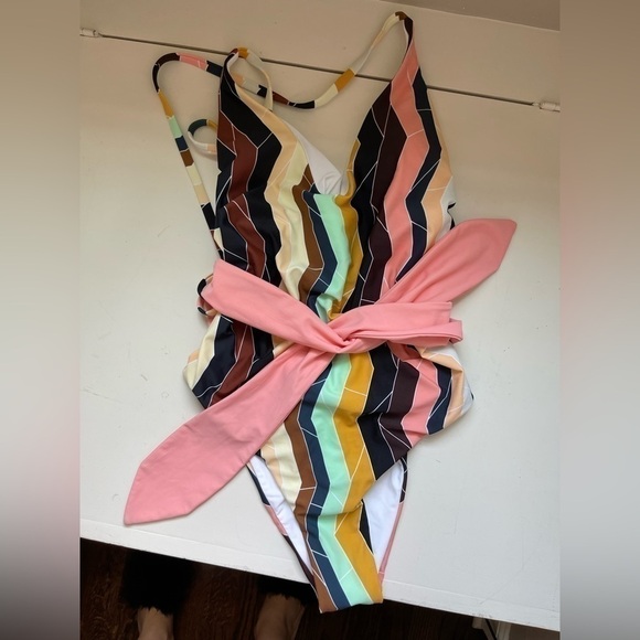 NEW swiminsta suit by Christian lacroix - Picture 1 of 3